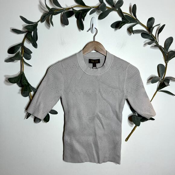 NWT Truth Gray Short Sleeve Sweater - Picture 1 of 3